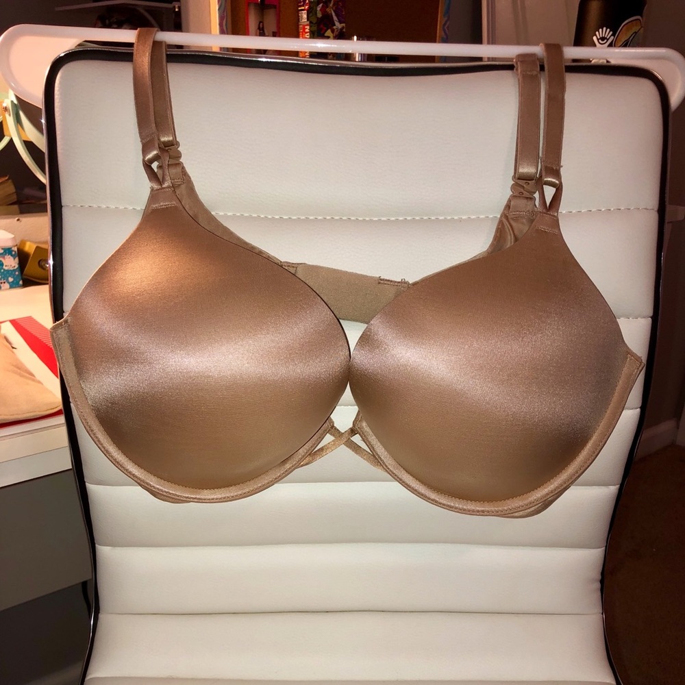 Add 2 cups bombshell pushup VS nude Victoria’s